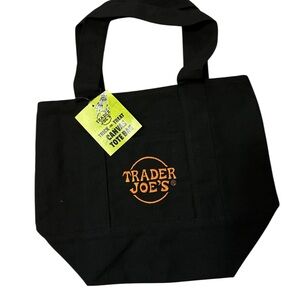 🎃Halloween Trader Joe's Tote Black NWT